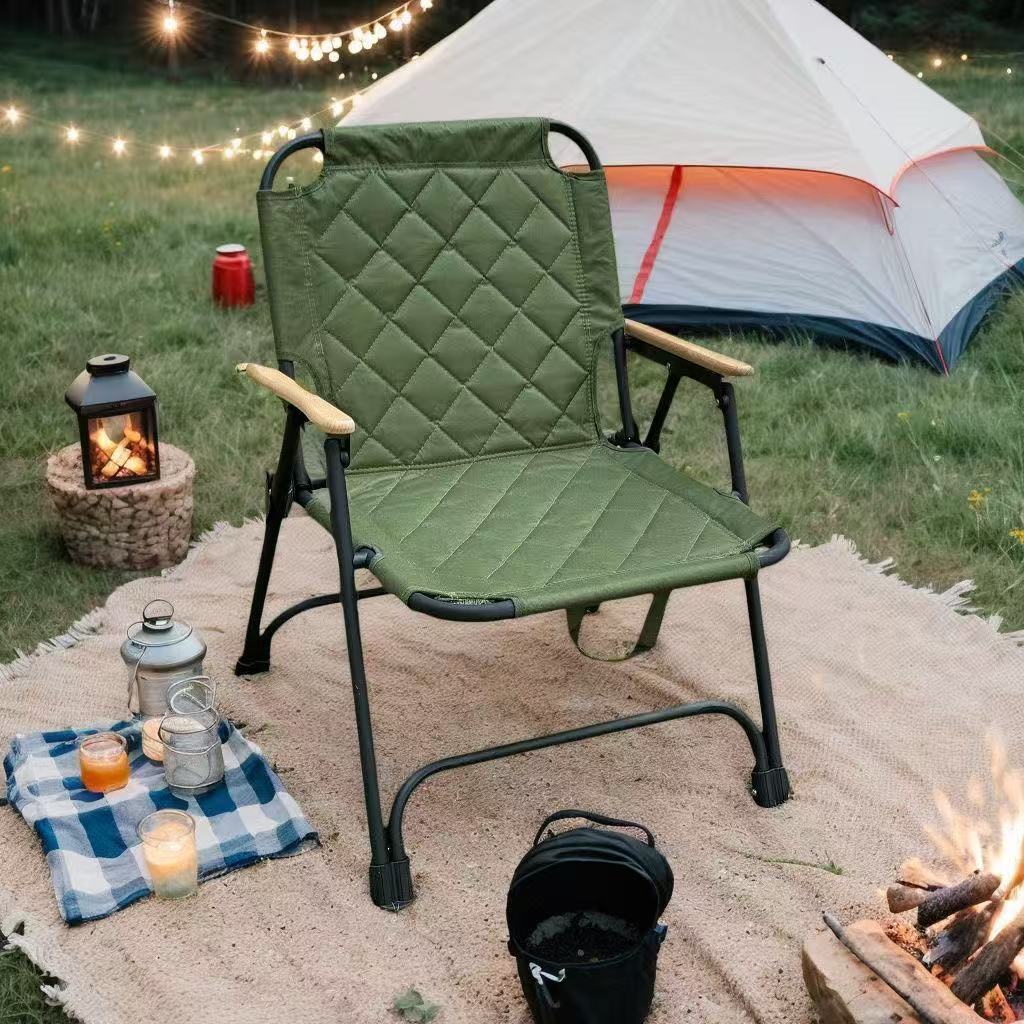 Modern Minimalist Folding Camping Chair – Rectangular Diamond-Pattern Oxford Fabric, Carbon Steel Frame, Beech Wood Backrest & Armrests, Ideal for Garden