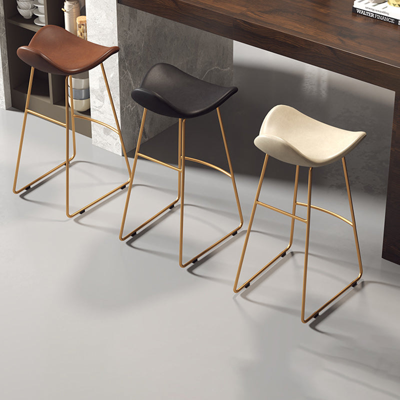 Modern Scandinavian PU Leather & Iron Triangle Bar Stool with Backrest and Footrest for Kitchen & Bar