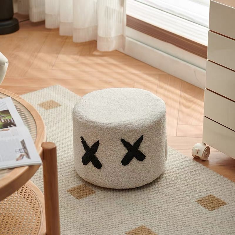 Contemporary Kids Round Lamb-Fleece Stool — Solid Wood, Multi-Layer Construction, Removable & Washable Cover, Low, Backless & Armless, Ideal for Entryways