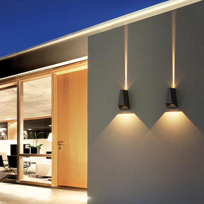 Modern Minimalist Aluminum Trapezoid LED Outdoor Wall Sconce with Up & Down Lighting for Garden