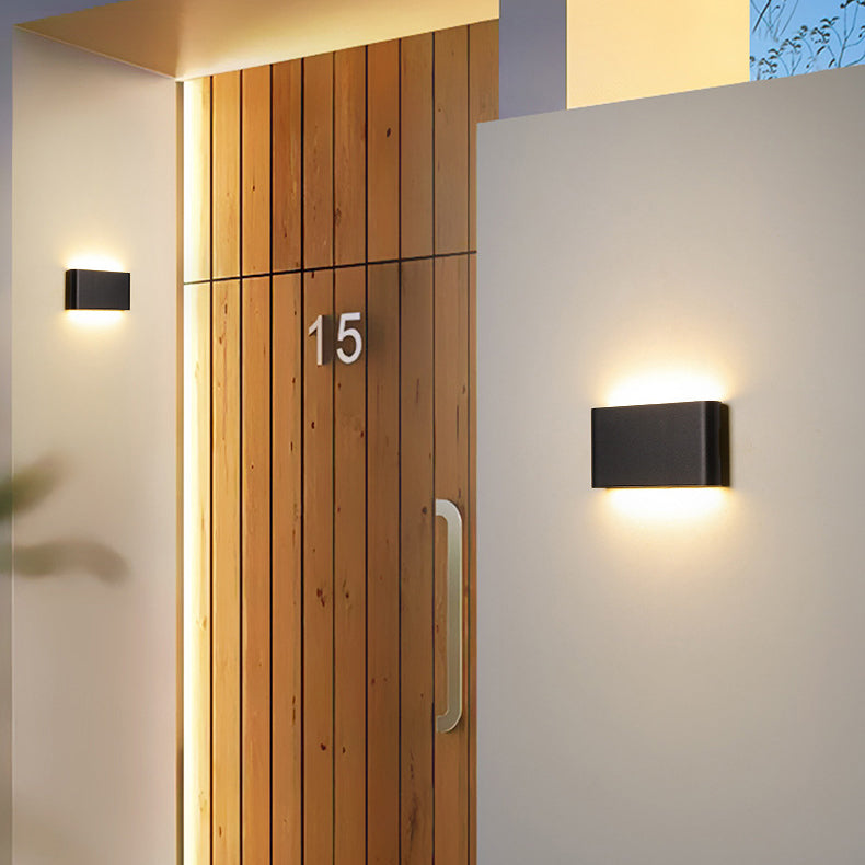Sleek Modern Minimalist Waterproof Rectangle Aluminum LED Outdoor Wall Sconce Light for Patio