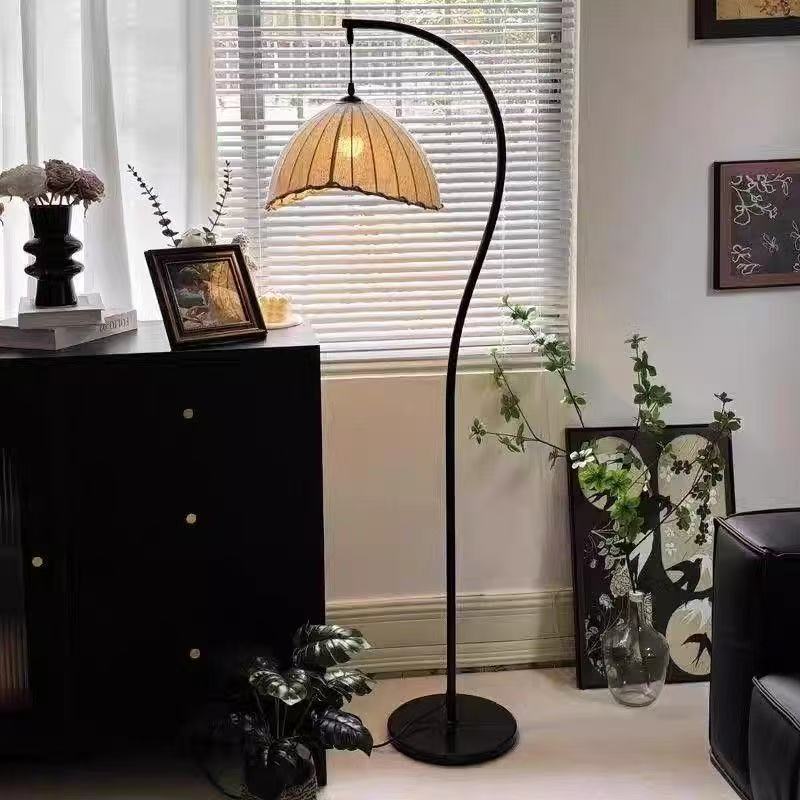 Elegant Traditional Vintage Round-Hat Iron Floor Lamp with Fabric Shade – 1-Light Standing Lamp for Living Room