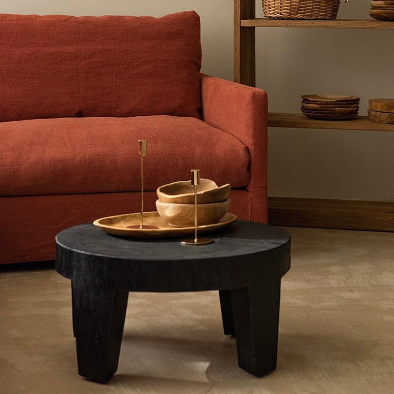 Traditional Rustic Round Coffee Table in Solid Wood – Handcrafted, Low-Profile Sculptural Centerpiece for the Living Room