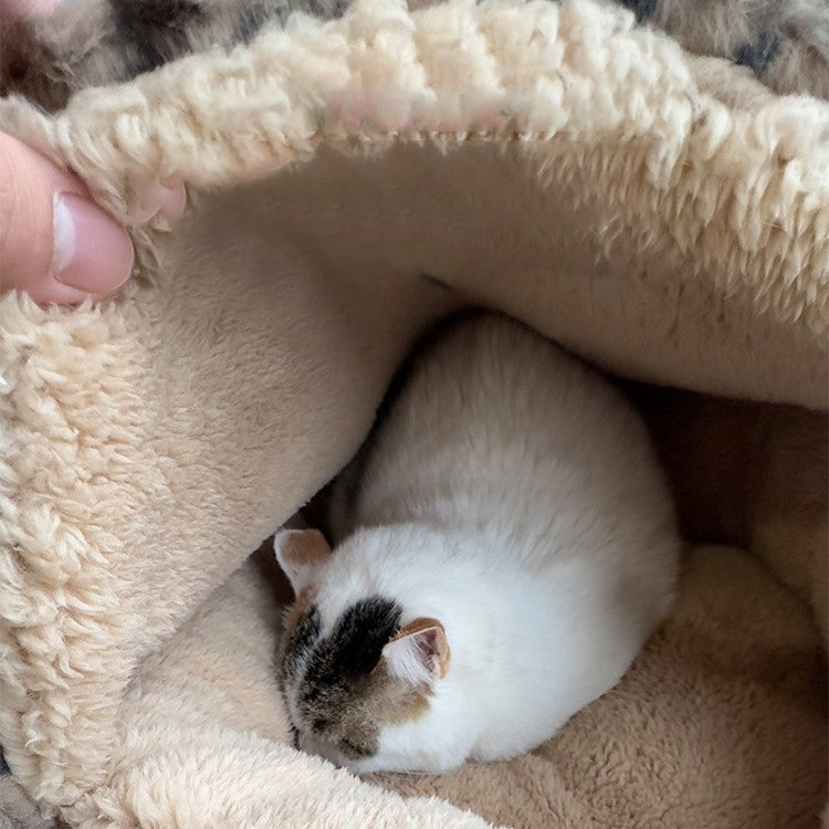 Cozy Round Arctic Fleece Pet Bed – Plush Long-Pile Lambswool with PP Cotton Filling, Colorful Warmth for Cats & Dogs, Bedroom-Ready