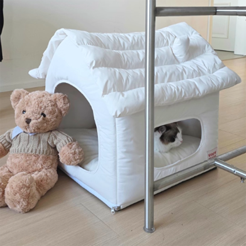 Modern Minimalist House-Shape Pet Bed – Waterproof, Cozy Polyester Cotton with PP Cotton Fill, Plastic Base, Ideal for Dogs & Cats in the Bedroom