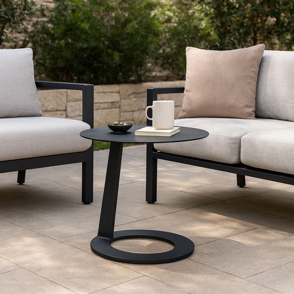 Corrosion-Resistant Round Outdoor End Table – Minimalist 1-Tier Design with Durable Aluminum Frame for Garden & Balcony