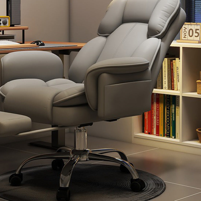 Luxurious Contemporary Gaming Chair with Faux Leather Upholstery and Square Fabric Detail, Adjustable Backrest and Footrest — Ideal for Study