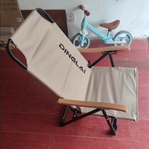 Contemporary Comfort: Double-Layer Oxford Fabric Foldable Camping Chair with Adjustable Backrest and Resin Armrest for Outdoor Patio