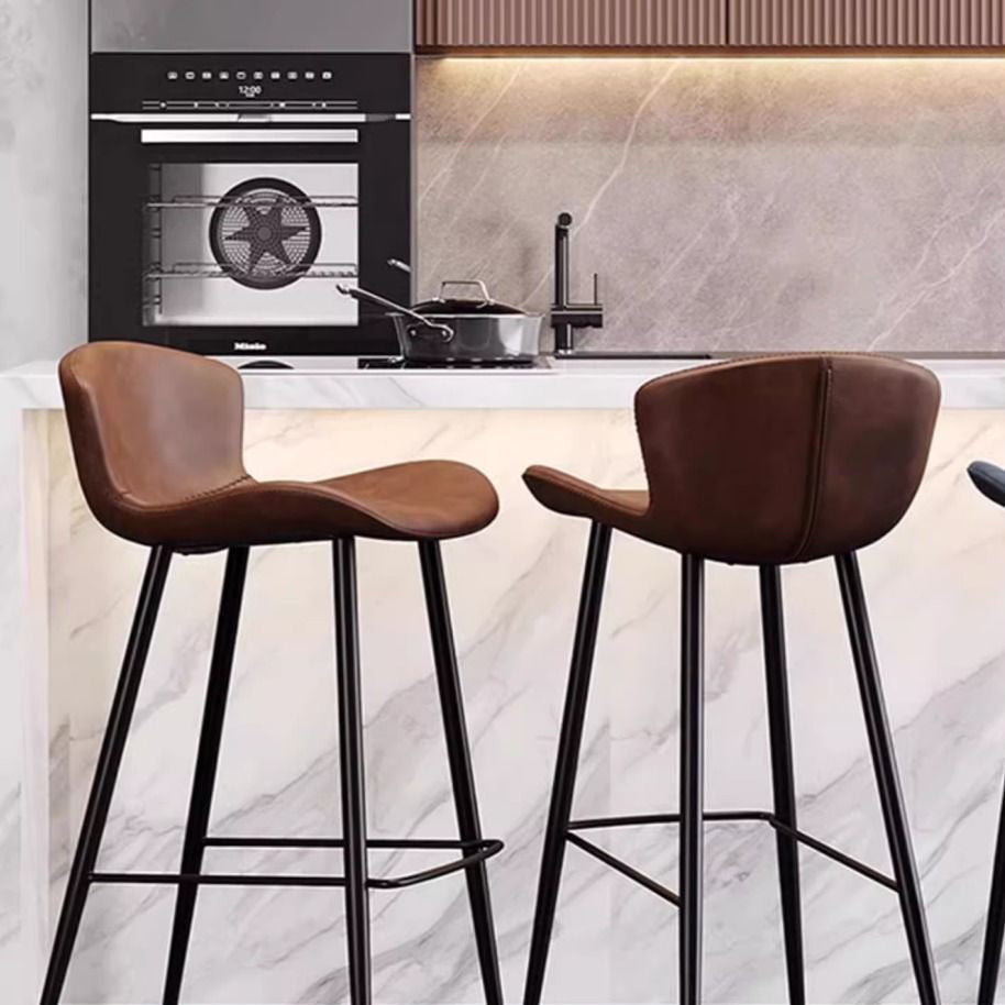 Contemporary Scandinavian Curved Faux Leather Bar Stool with Carbon Steel Frame, High-Leg Design & Footrest for Dining Room