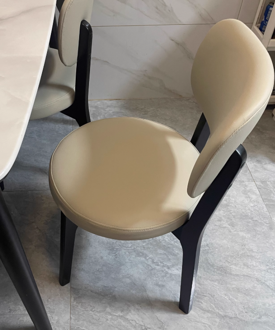 Contemporary Scandinavian Oak Dining Chair with Faux Leather Upholstery and Round-Curved Backrest – Ideal for Dining Rooms
