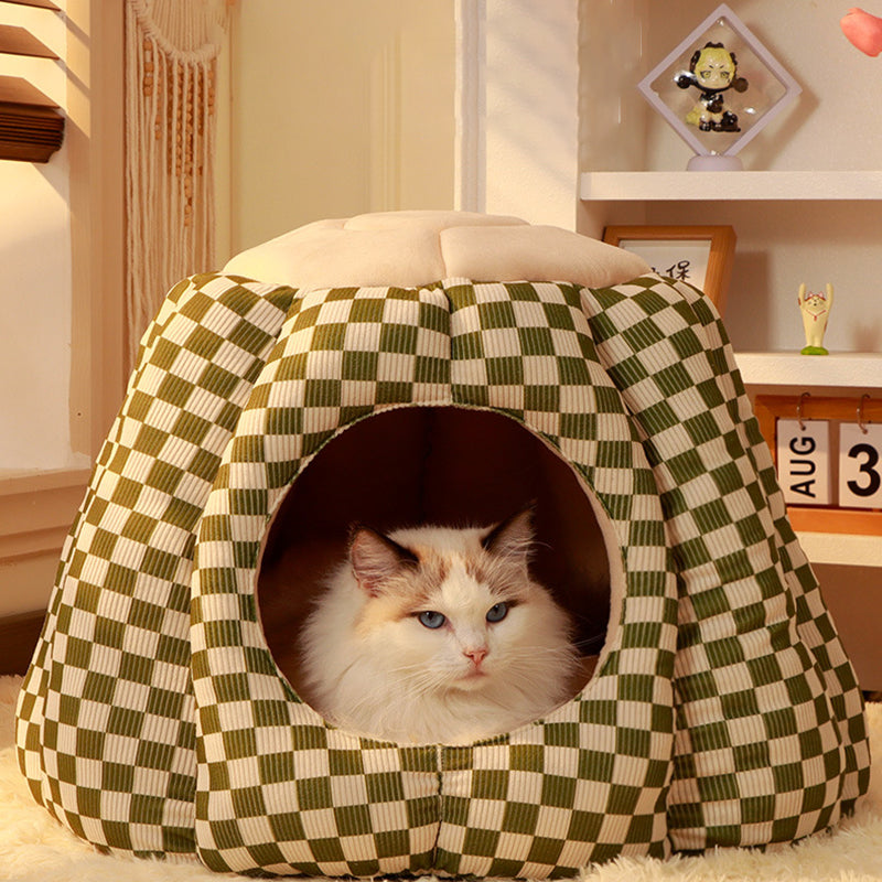 Contemporary Nordic Pineapple Crystal Flannelette PP Cotton Washable Dog & Cat Bed – One-Hole Entrance, Living Room Ready
