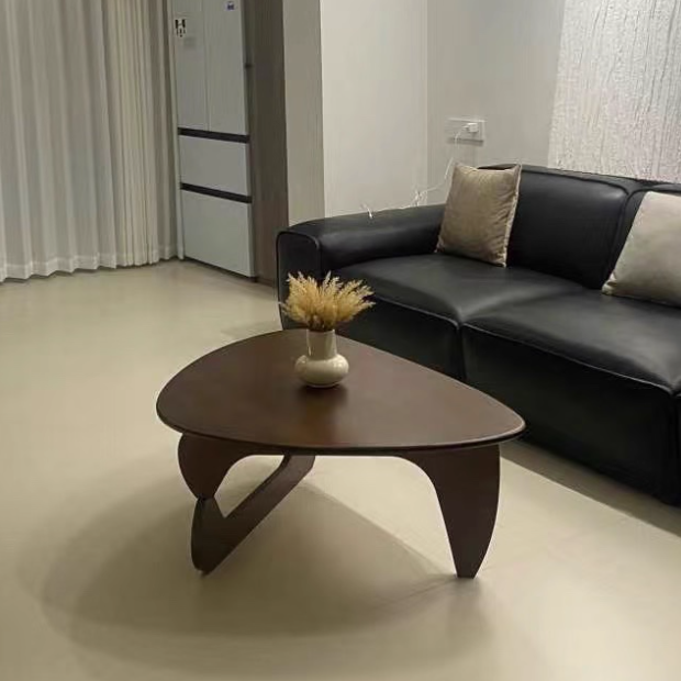 Traditional Japanese Rubberwood Rounded-Triangle Coffee Table, 1-Tier, for Living Room