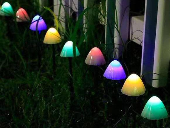 Solar-Powered Outdoor LED Mushroom String Lights for Patio