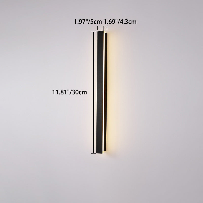 Modern Minimalist Long Rectangular LED Wall Sconce in Aluminum and Acrylic – Outdoor Garden Lighting