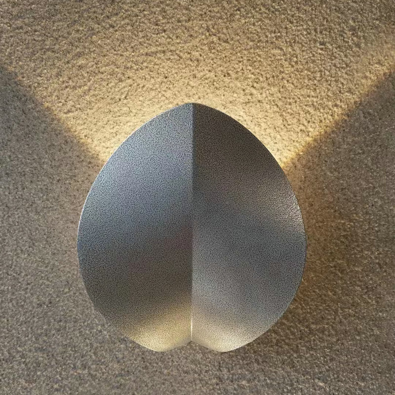 Nordic Contemporary Waterproof Aluminum LED Wall Sconce — Multishape Four-Leaf Clover Elliptical Design for Outdoor Patio