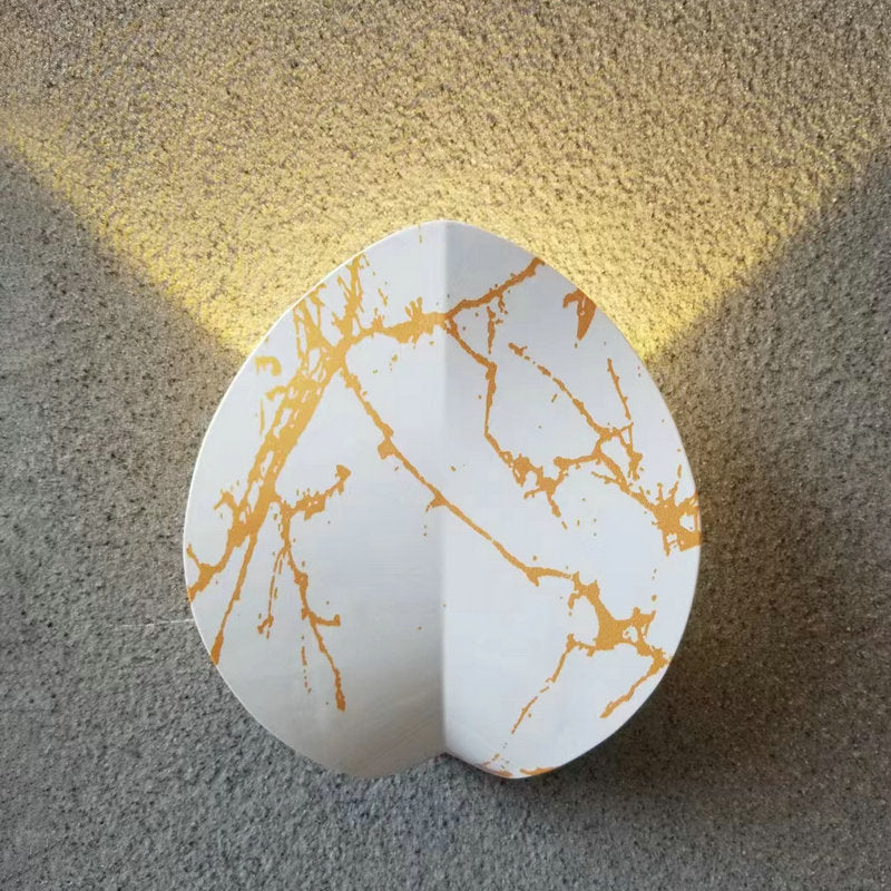 Nordic Contemporary Waterproof Aluminum LED Wall Sconce — Multishape Four-Leaf Clover Elliptical Design for Outdoor Patio