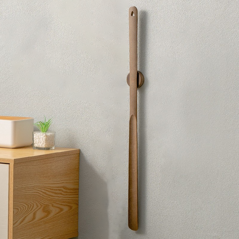 Wooden Long-Handle Magnetic Shoehorn for Effortless On and Off